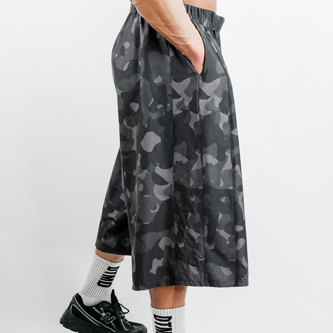 Bermuda Balloon Pants (Black Camo)