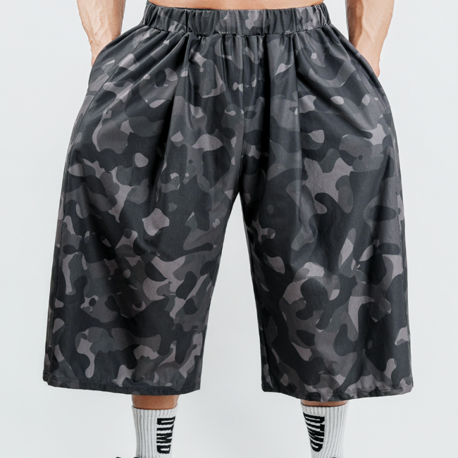 Bermuda Balloon Pants (Black Camo)