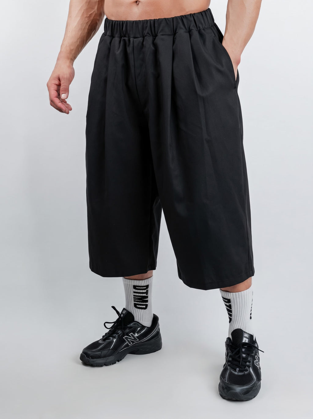 Bermuda Balloon Pants (Black)